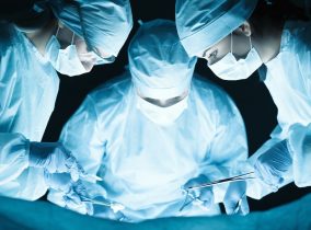 El fenómeno sin control de las cirugías estéticas que preocupa a las autoridades de salud